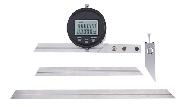 Digital universal bevel protractors